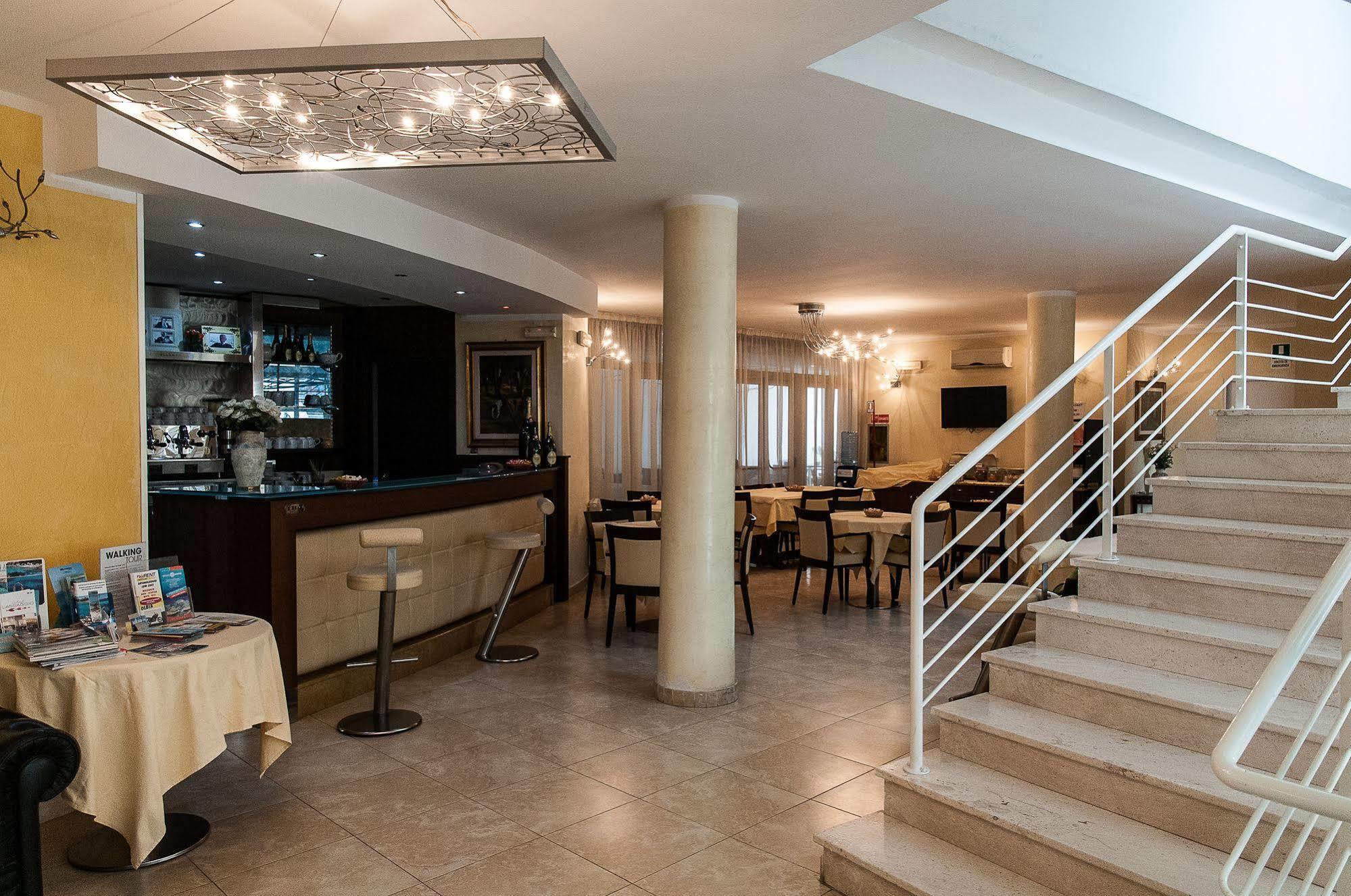 Hotel Demar Olbia Eksteriør bilde