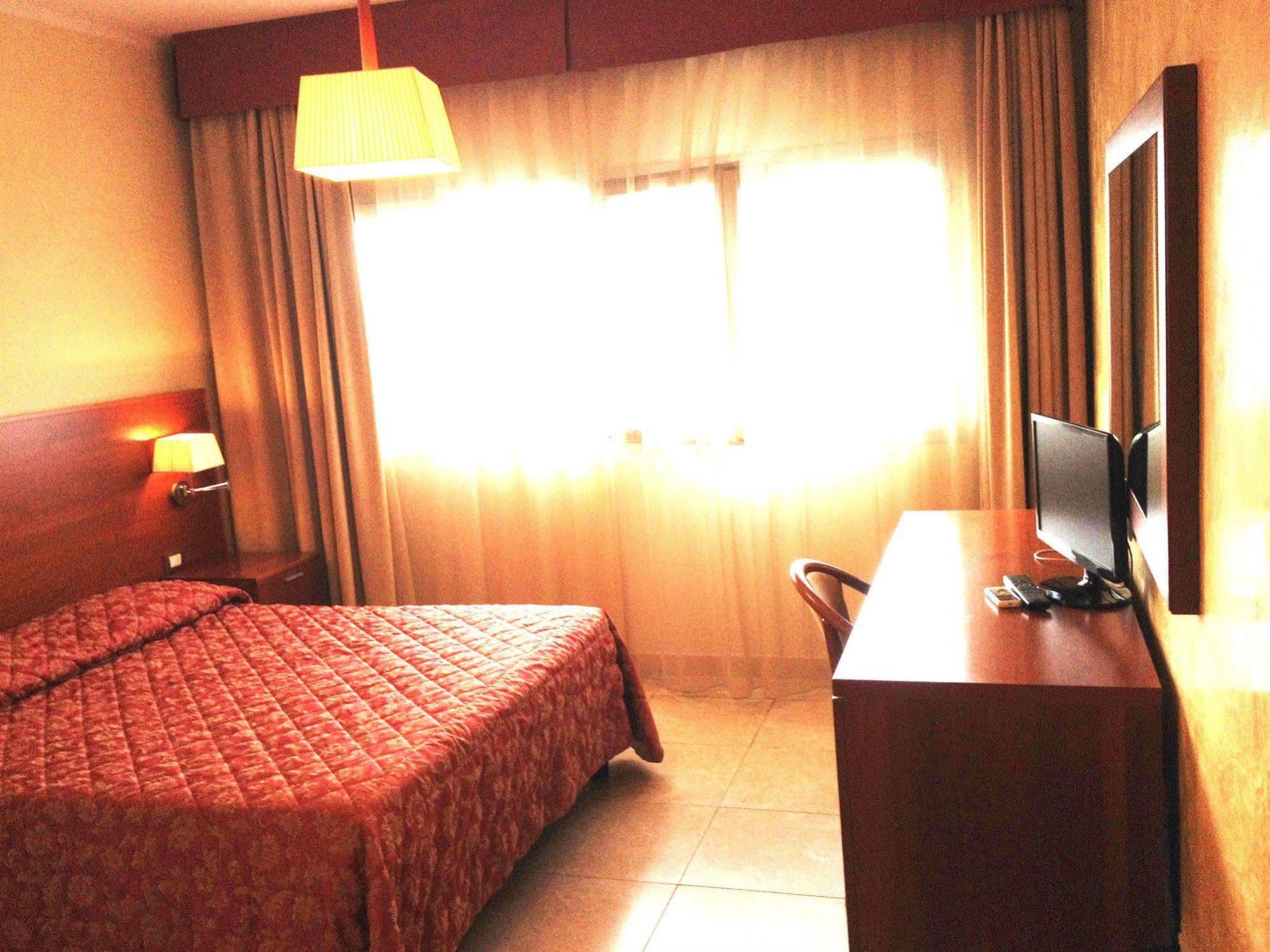 Hotel Demar Olbia Eksteriør bilde